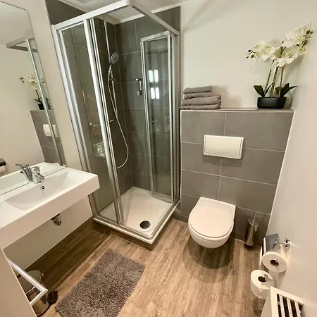 Privatunterkunft Elegantes Smart In Szene-viertel Düsseldorf