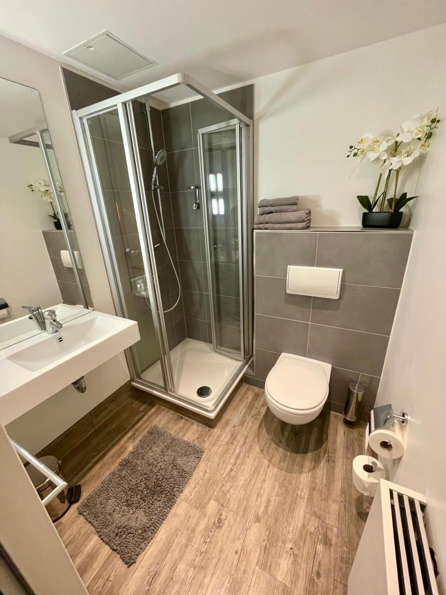 Privatunterkunft Elegantes Smart In Szene-viertel Düsseldorf